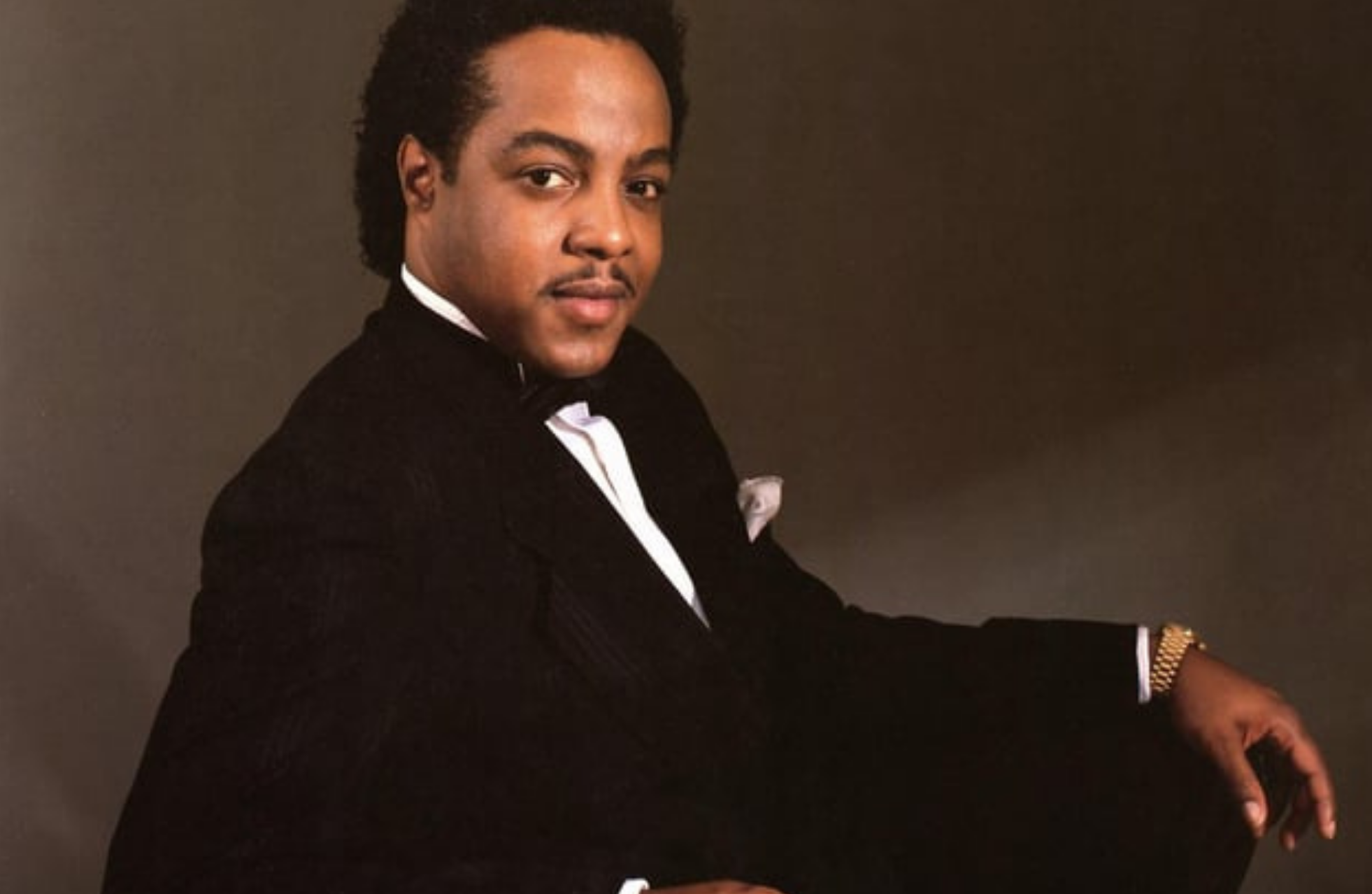 Zanger Peabo Bryson van jaren 90 soundtrack Aladdin overleden