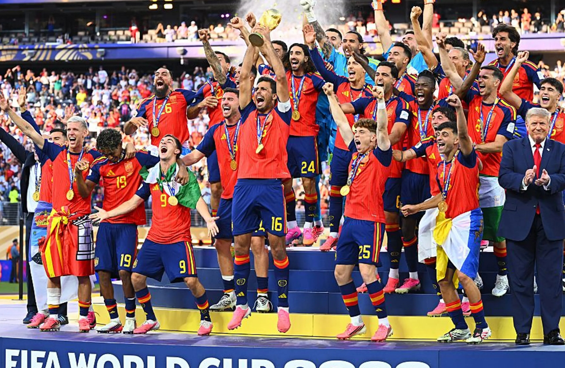 Spanje wint WK finale tegen machteloos Argentinie
